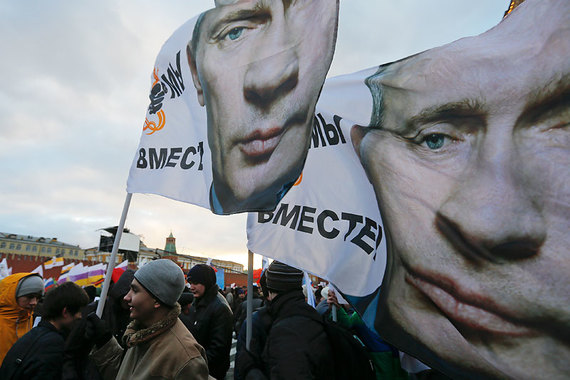 Прокремлевские аналитики изучат «путинское большинство»