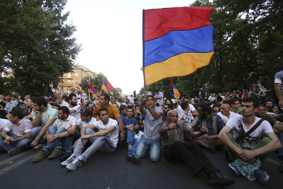 Акция протеста в центре Еревана прекращена полицией