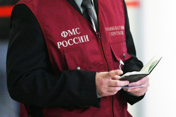 Поскольку у ФМС нет актуальной базы паспортов то это ставит всю процедуру проверки подписей под сомнение