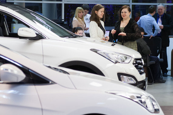 На показателях отразилось недавнее резкое ослабление рубля считает председатель комитета автопроизводителей АЕБ Йорг Шрайбер На показателях отразилось недавнее резкое ослабление рубля считает председатель комитета автопроизводителей АЕБ Йорг Шрайбер