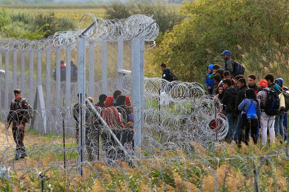 Венгрия ввела чрезвычайное положение на границе с Сербией