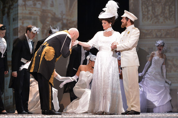 Петербургский Театр музкомедии выпустил мюзикл «Белый. Петербург»