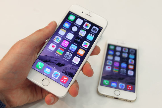 Американский суд встал на сторону Apple в ее патентном споре с Samsung