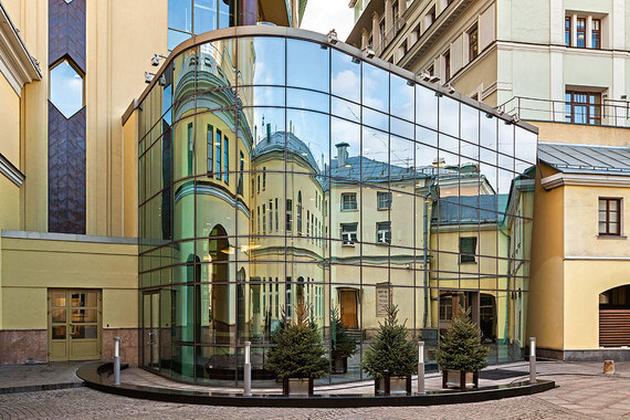 Деловой квартал «Романов двор» - один из примеров удачного вложения в восстановление памятника
