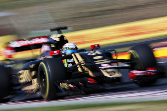 Renault намерена выкупить контрольный пакет акций команды Lotus F1 Team