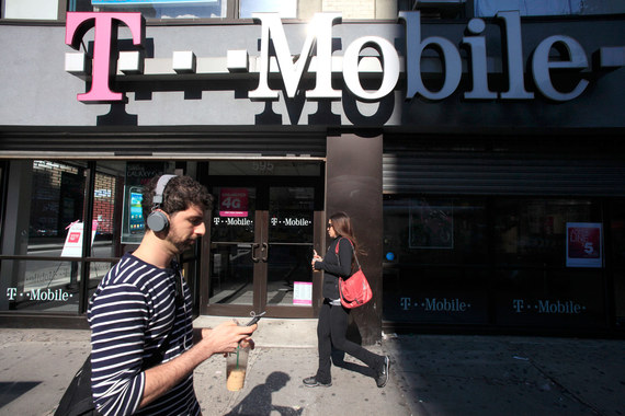 Хакеры рассекретили личные данные абонентов T-Mobile
