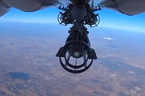 Россия намеренно бомбит сирийскую оппозицию, считают в США