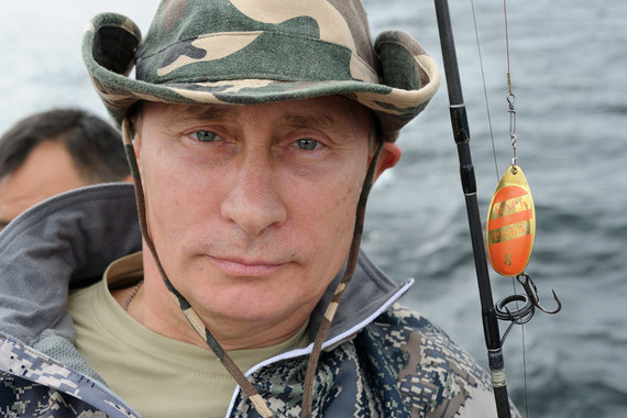 Российские предприятия в основном экспортируют рыбу как сырье, недоволен Владимир Путин