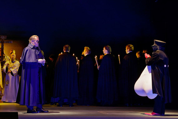 Финская национальная опера впервые поставила Шостаковича – оперу «Нос»