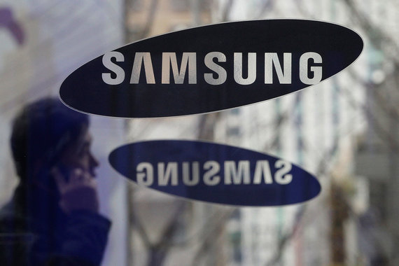 Samsung хочет обжаловать штраф в $930 млн за нарушение патентов Apple