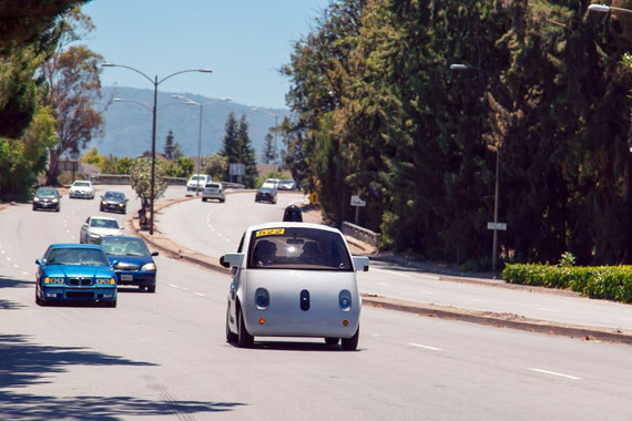 Закон для роботизированных автомобилей может помешать планам Google