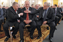 Владимир Жириновский, Геннадий Зюганов и Сергей Миронов (слева направо) готовы обсудить с единороссами вопрос о взаимовыгодном сотрудничестве в одномандатных округах