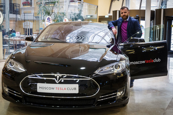 Предприниматель из Минска создал клуб владельцев электрокаров Tesla