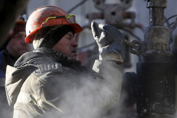 «Роснефть» хочет сохранить добычу нефти в 2016 году
