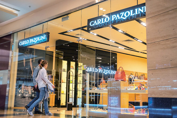 Альфа-банк подал иск о банкротстве обувного ритейлера Carlo Pazolini