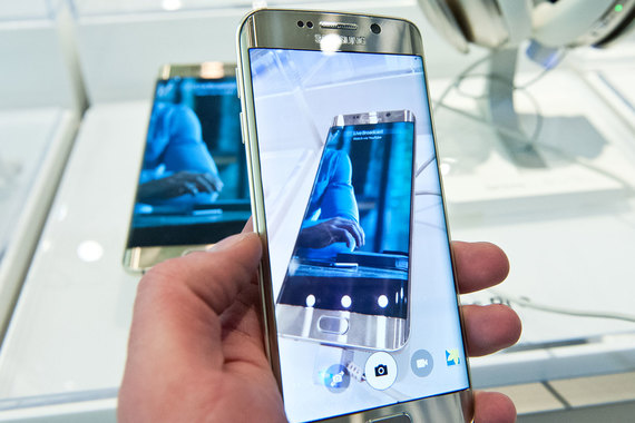 Samsung прогнозирует продолжение сокращения чистой прибыли