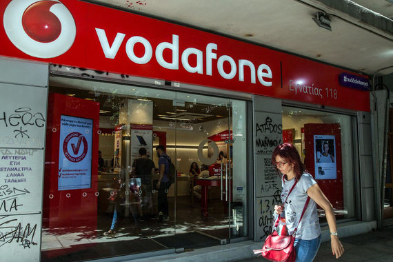 Vodafone может перенести штаб-квартиру за пределы Великобритании