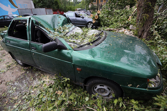 У страховщиков прибавилось работы после урагана в Москве