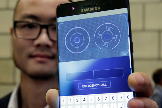 Samsung добавил в Galaxy Note 7 сканер радужной оболочки глаза