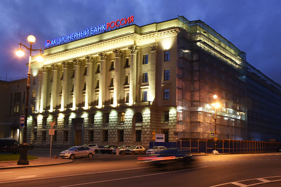 Банк «Россия» братьев Ковальчуков стал владельцем здания на 36 000 кв. м в центре Петербурга