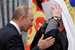 22 сентября 2016 г. Президент Владимир Путин и митрополит Крутицкий и Коломенский Ювеналий, награжденный орденом «За заслуги перед Отечеством» II степени, во время вручения государственных наград в Кремле