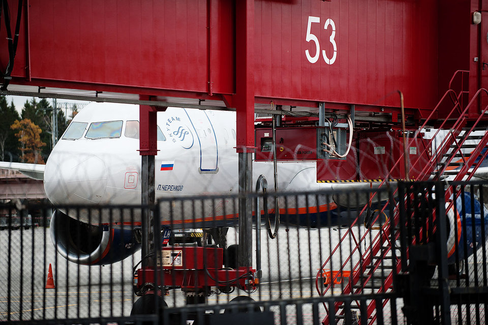 Пассажиров держат ценами