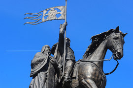 Порошенко из-за памятника князю Владимиру обвинил Россию в присвоении истории