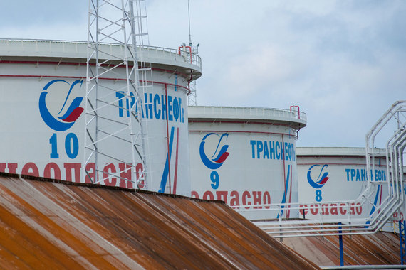 Суд запретил «Транснефти» останавливать перекачку сырья «Роснефти» с 2017 года