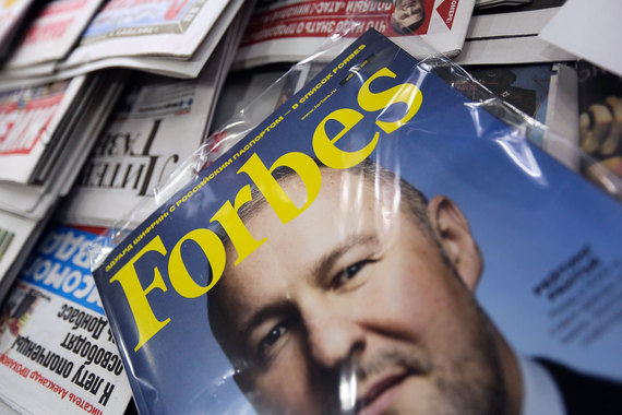 ФНС заблокировала счета издателя Forbes в Коммерцбанке и «Открытии»