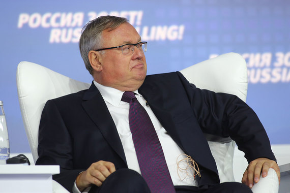 Президент ВТБ Андрей Костин, чей контракт истекал в июне 2017 года, получил переназначение