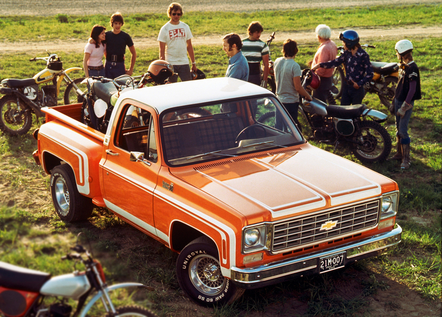 C/10 Stepside Pickup (1976)