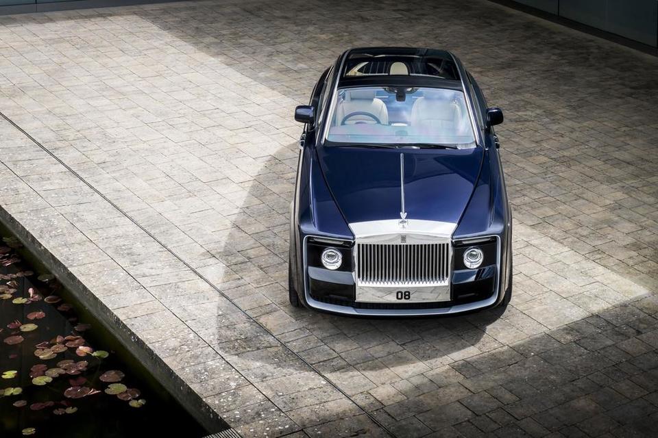 Новый автомобиль получил название Sweptail