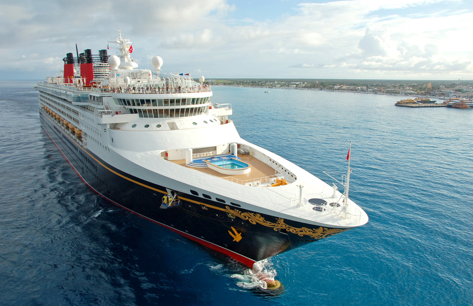 Создавая Disney Dream, дизайнеры вдохновлялись судами 1920-30 гг