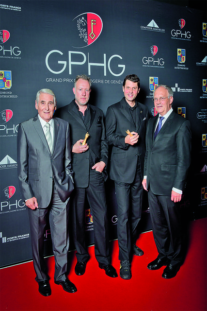 В 2014 году Фрай и Баумгартнер получили Grand Prix d'Horlogerie de Geneve за часы EMC в номинации «Уникальные механические часы»
