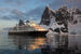 Пятизвездочные лайнеры Silver Explorer и Silver Cloud, бороздящие ледяные воды у «белого континента», позволят гостям насладиться красотой и величием Южного полюса