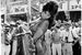 Софи Лорен на съемках «Лотереи», кино-новеллы, снятой режиссером Витторио Де Сика для фильма «Боккаччо 70». Картина вышла в прокат в 1962 году, и помимо Де Сика в ней принимали участие Федерико Феллини и Лукино Висконти. Луго ди Романья, 25 Сентября 1961.