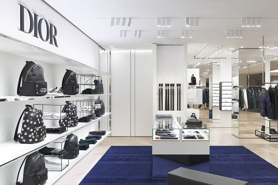 Линия Dior Homme представлена на втором этаже ЦУМа
