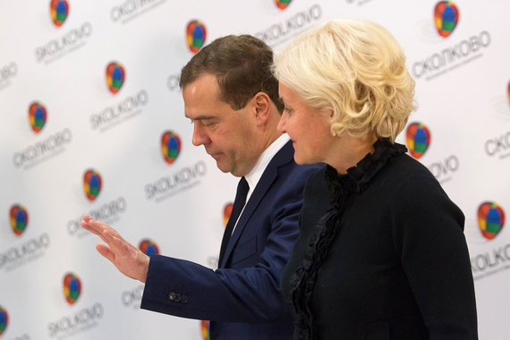 Медведев и Голодец заочно поспорили о прогрессивной шкале НДФЛ