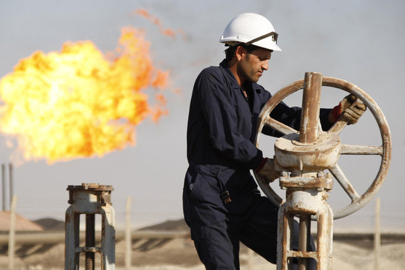 В январе 24 страны, в том числе Россия, сократили добычу нефти на 1,4 млн барр. в сутки