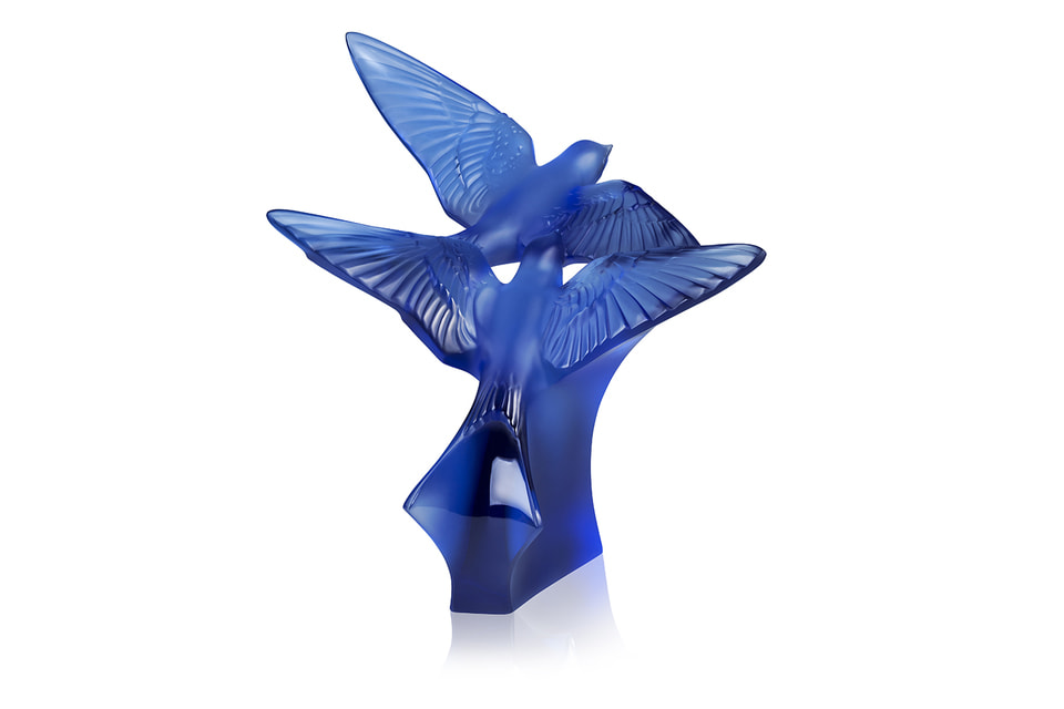Ласточки – главный мотив юбилейной коллекции Lalique