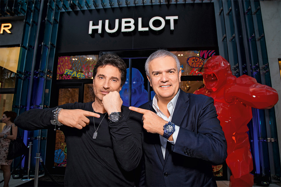 Французский скульптор Ричард Орлинский и президент Hublot Рикардо Гваделупе