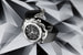 Корпус Classic Fusion Aerofusion Chronograph Orlinski решен в той же изломанной художественной манере, что и знаменитые анималистические скульптуры Орлинского