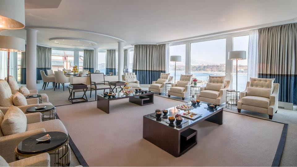 Интерьер отеля Grand Hotel Kempinski Geneva
