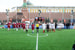На поле у стен Кремля вышли две команды любителей футбола в смешанном составе — в каждую вошли как представители России, так и Катара