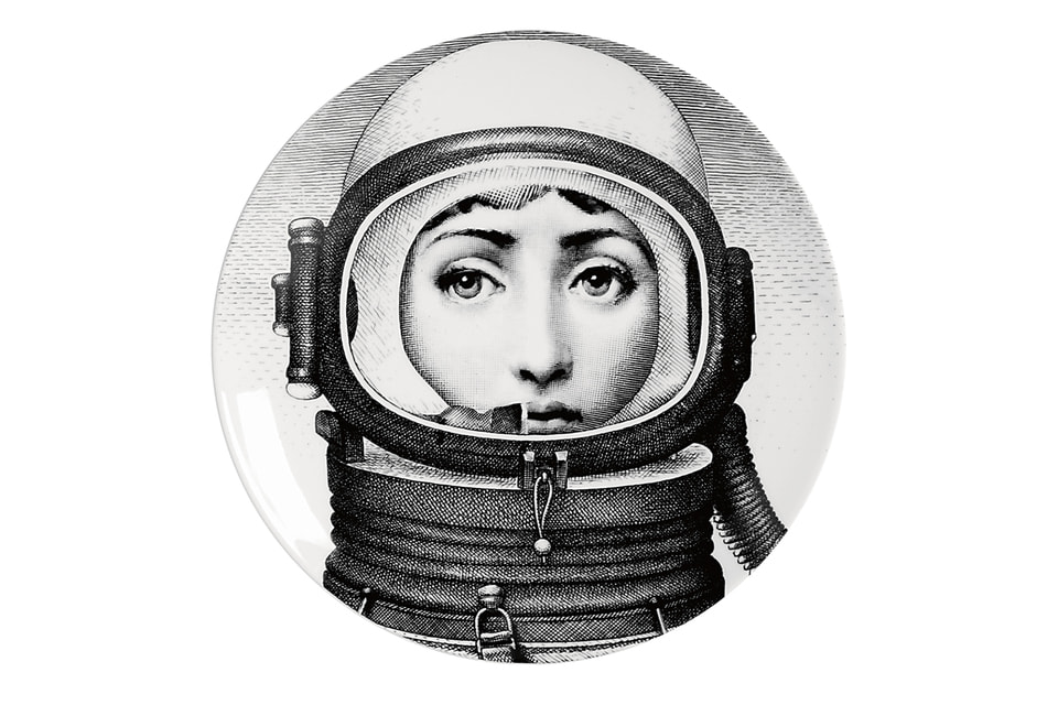 Декоративная тарелка Fornasetti с изображением оперной дивы Лины Кавальери