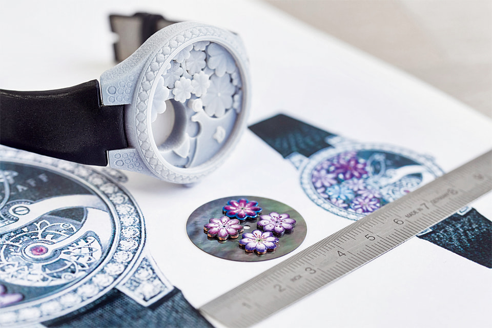 Процесс создания женской модели Graff Floral с цветами в технике эмали на циферблате