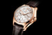 Часы из коллекции Fiftysix от Vacheron Constantin в 40-мм корпусе из розового золота с индикация дня недели и стрелочным указателем даты