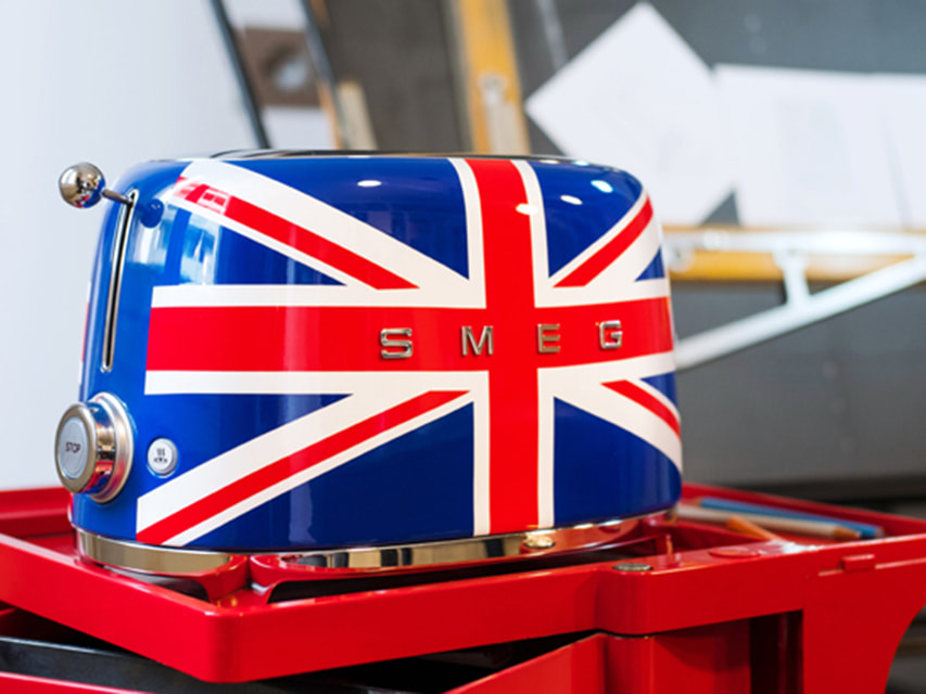 Тостер на два ломтика в британской расцветке Union Jack