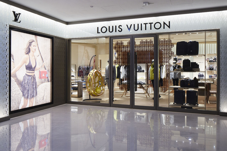 Новый магазин Louis Vuitton открылся в пространстве ТЦ «Времена Года» на Кутузовском проспекте
