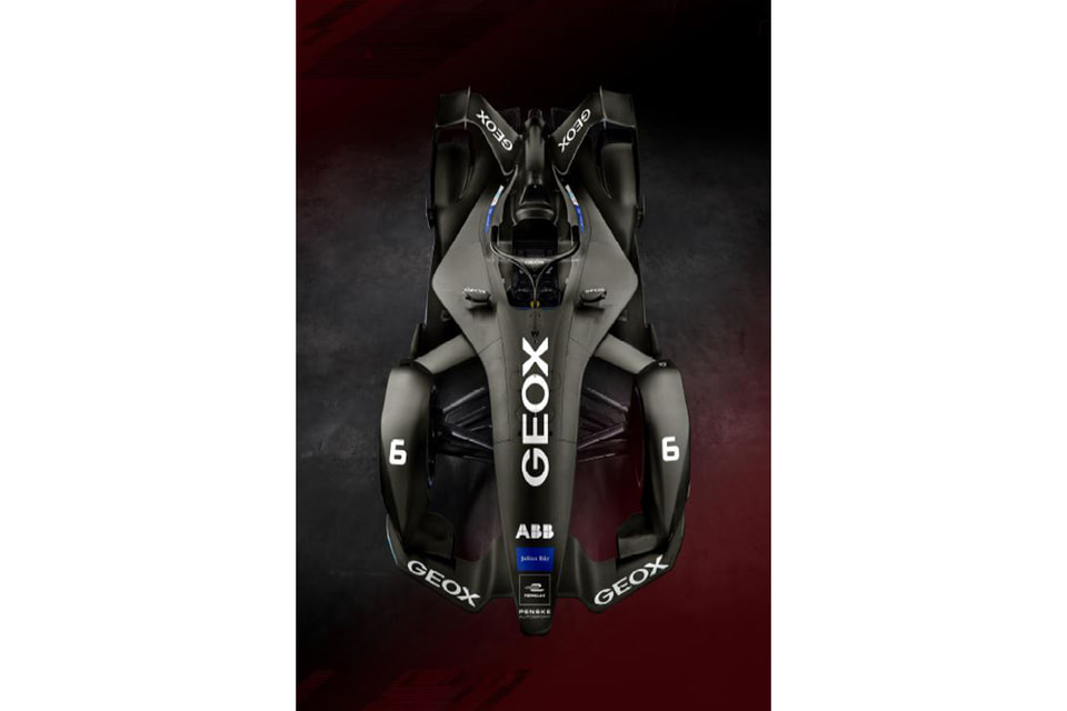 Автомобиль команды Geox Dragon